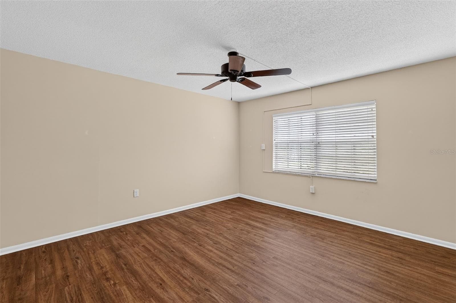 Condominium at 101 N GRANDVIEW ST #111, MOUNT DORA, photo 26 of 59