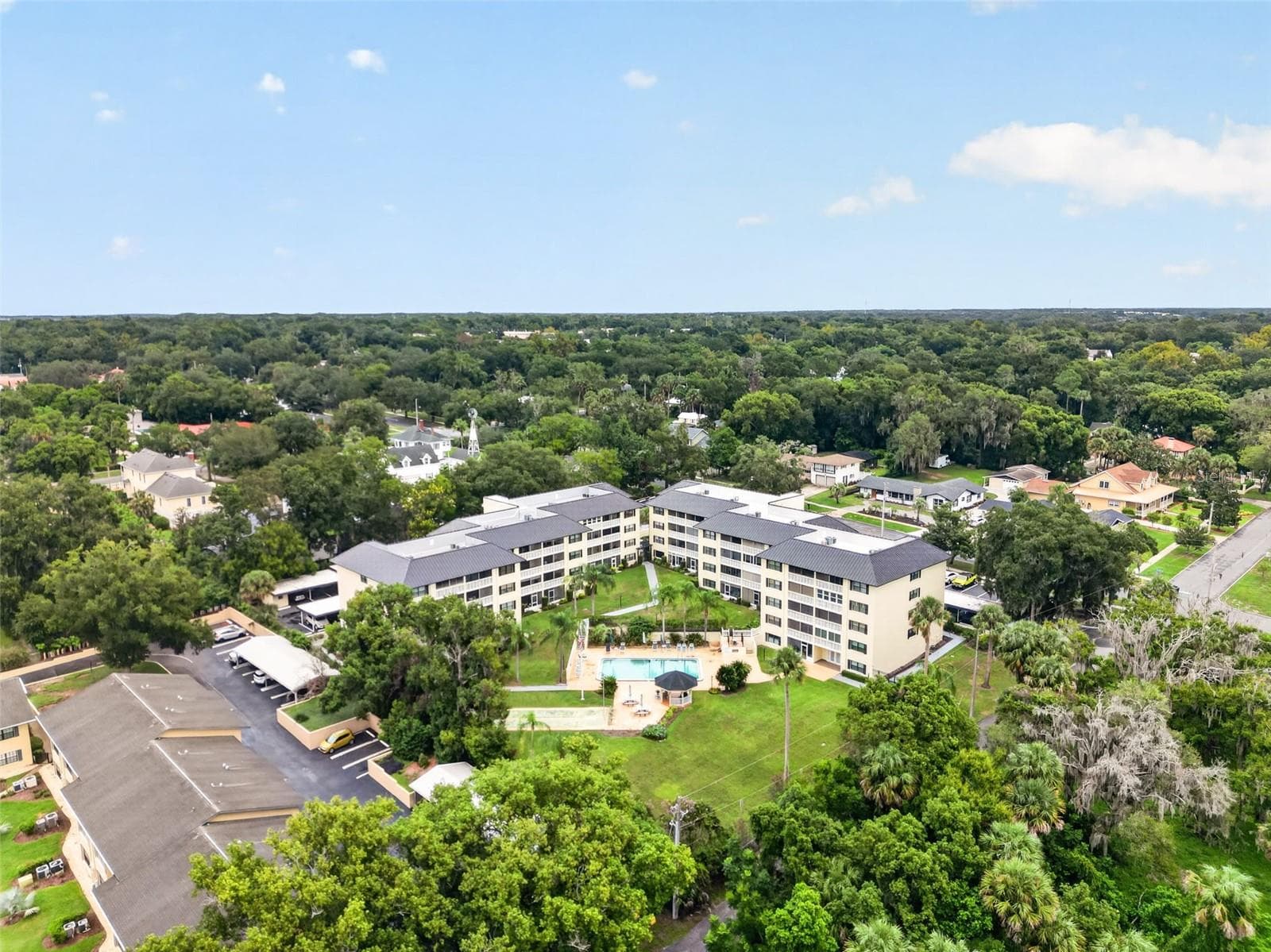 Condominium at 101 N GRANDVIEW ST #111, MOUNT DORA, photo 37 of 59