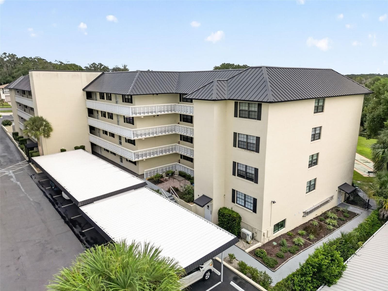 Condominium at 101 N GRANDVIEW ST #111, MOUNT DORA, photo 38 of 59