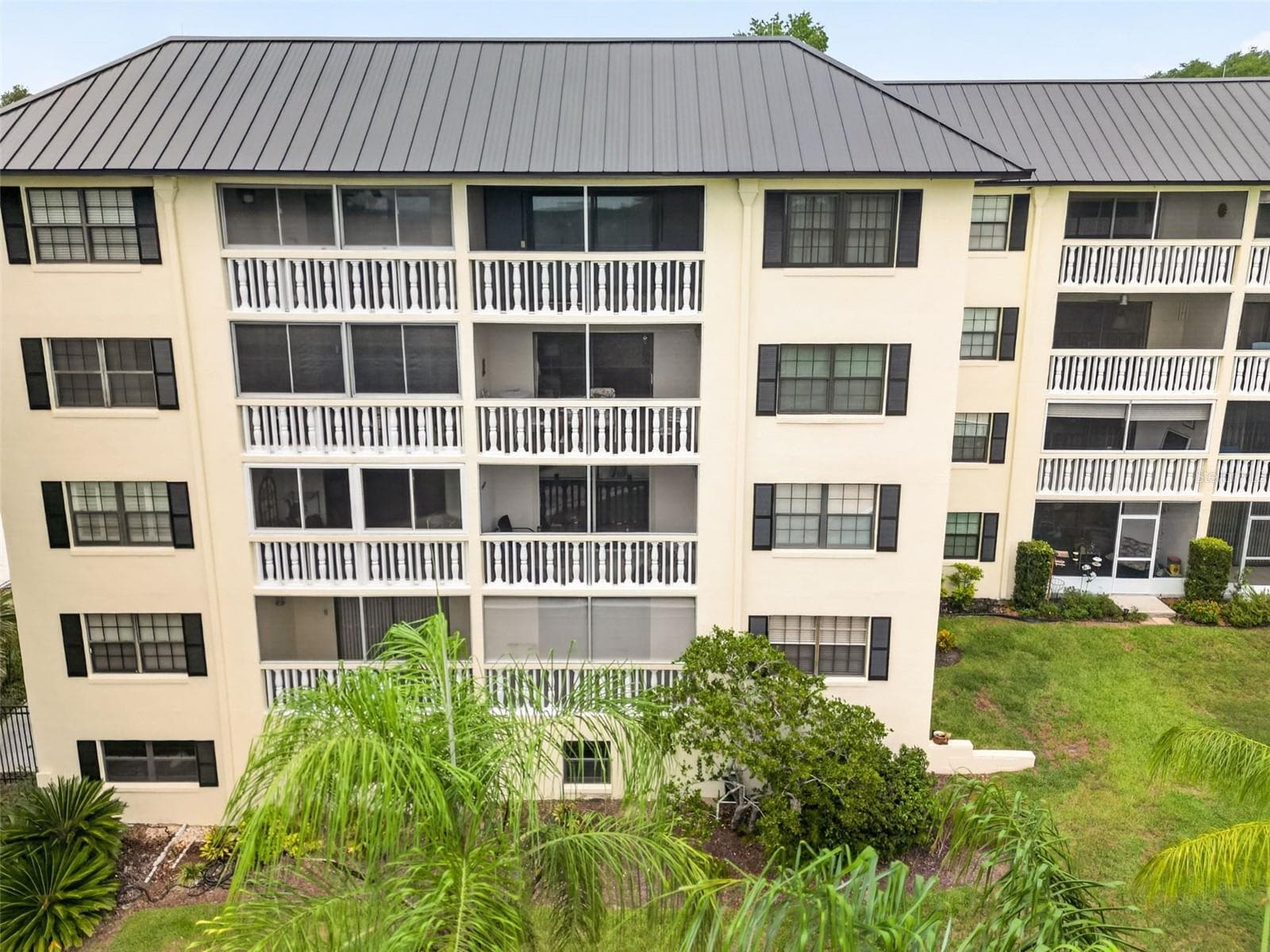 Condominium at 101 N GRANDVIEW ST #111, MOUNT DORA, photo 40 of 59