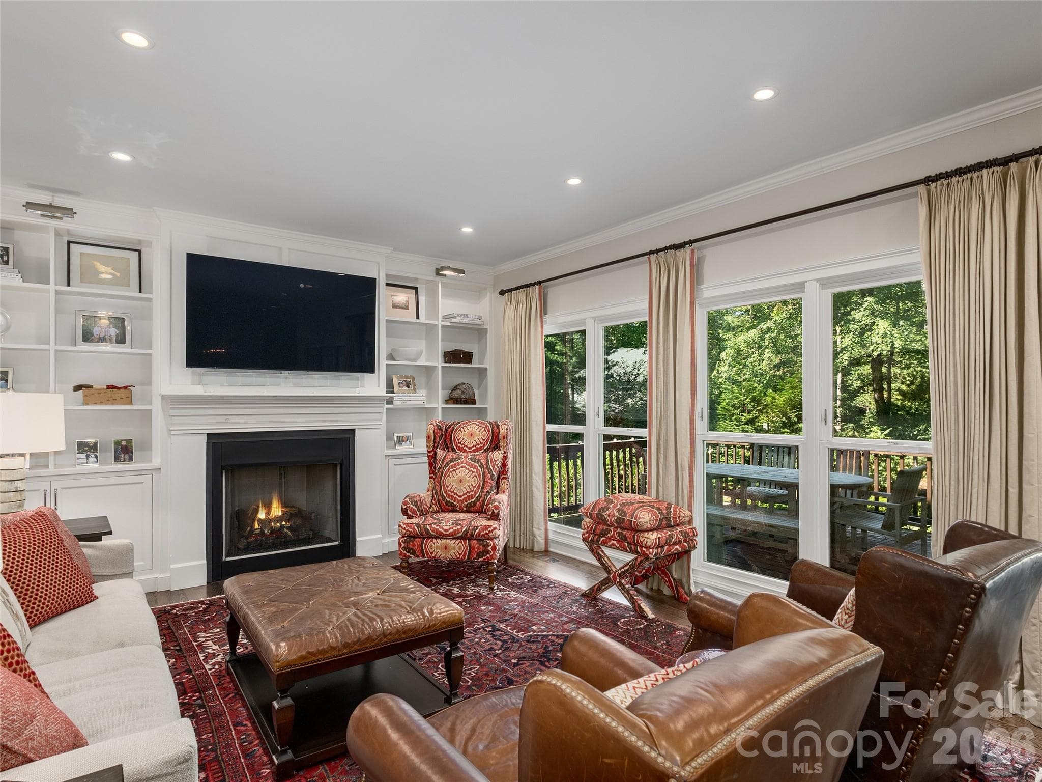 Single Family Residence at 306 Red Fox Circle, Asheville, photo 10 of 48