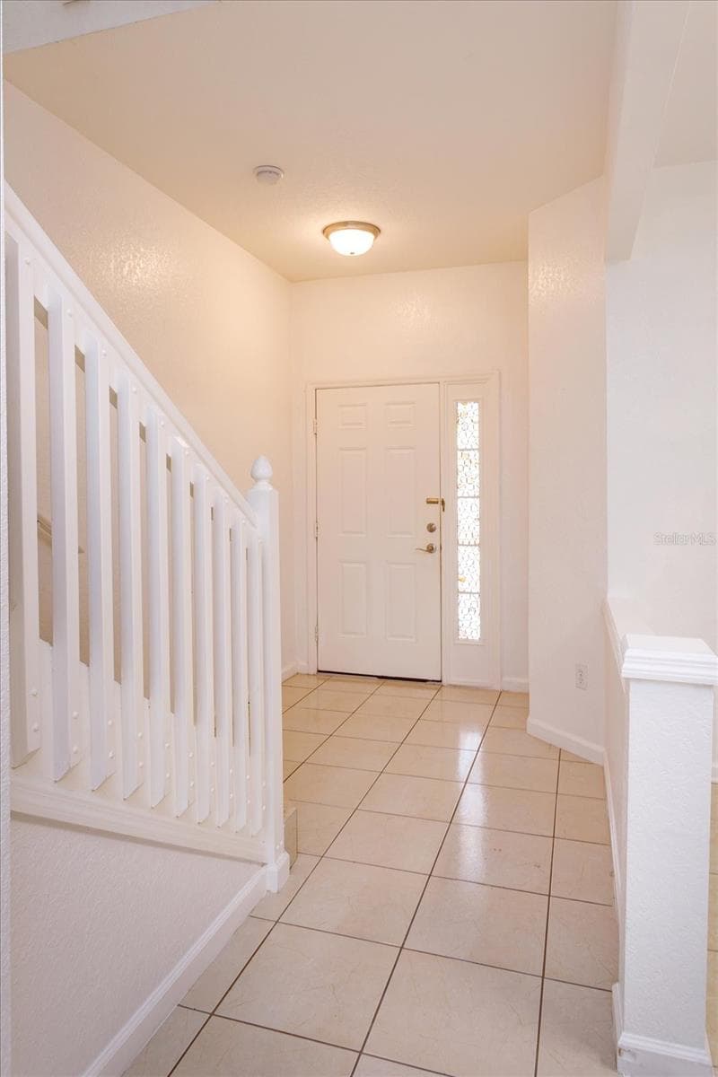 Entry way - 2520 STOCKTON DR, SANFORD
