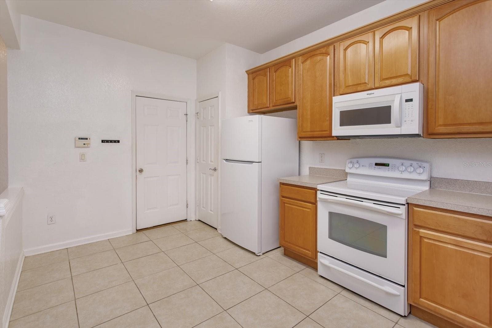 Townhouse at 2520 STOCKTON DR, SANFORD, photo 6 of 28