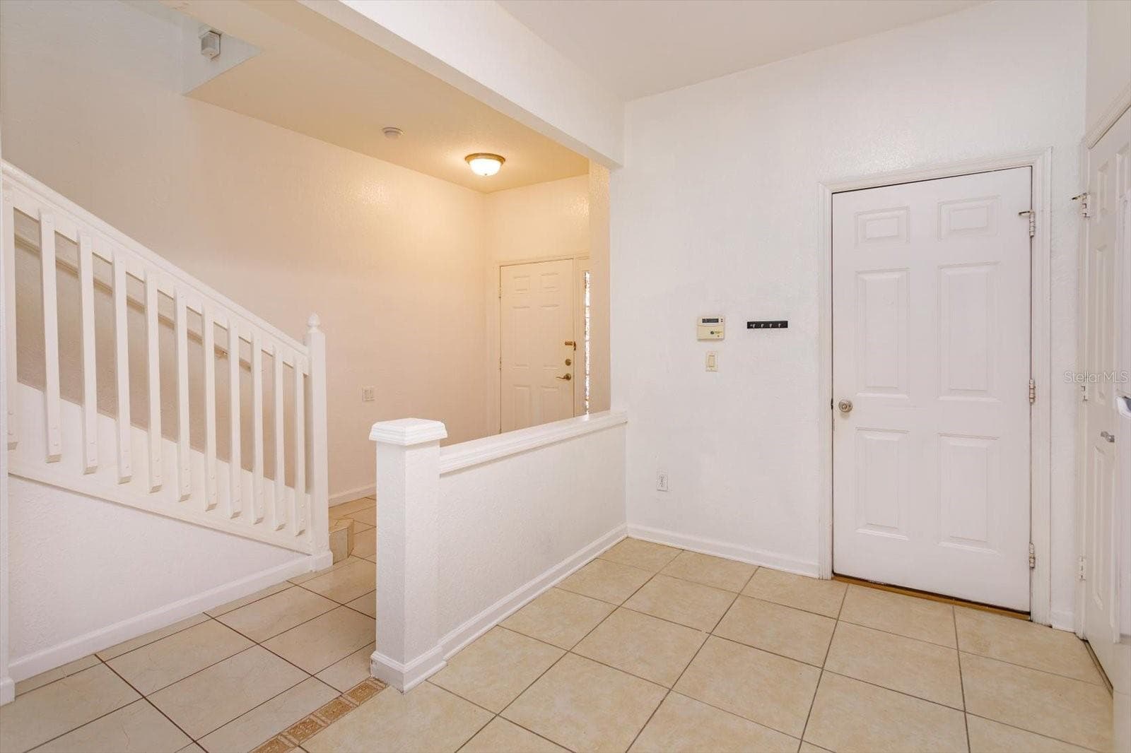 Townhouse at 2520 STOCKTON DR, SANFORD, photo 7 of 28