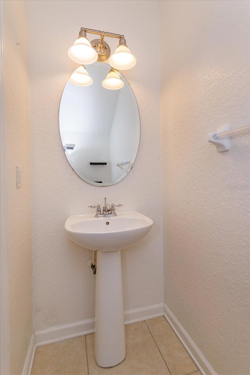 Downstairs half bathroom - 2520 STOCKTON DR, SANFORD