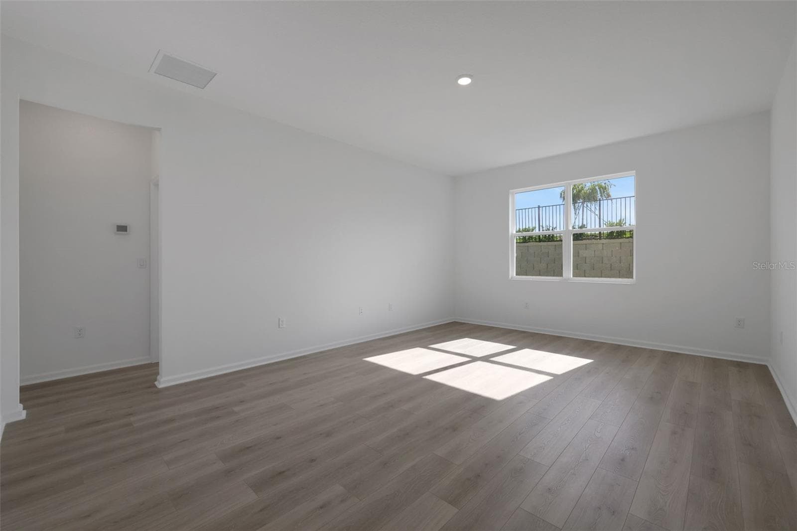 Sample Image - 2962 SUPERMARINE RD, TAVARES