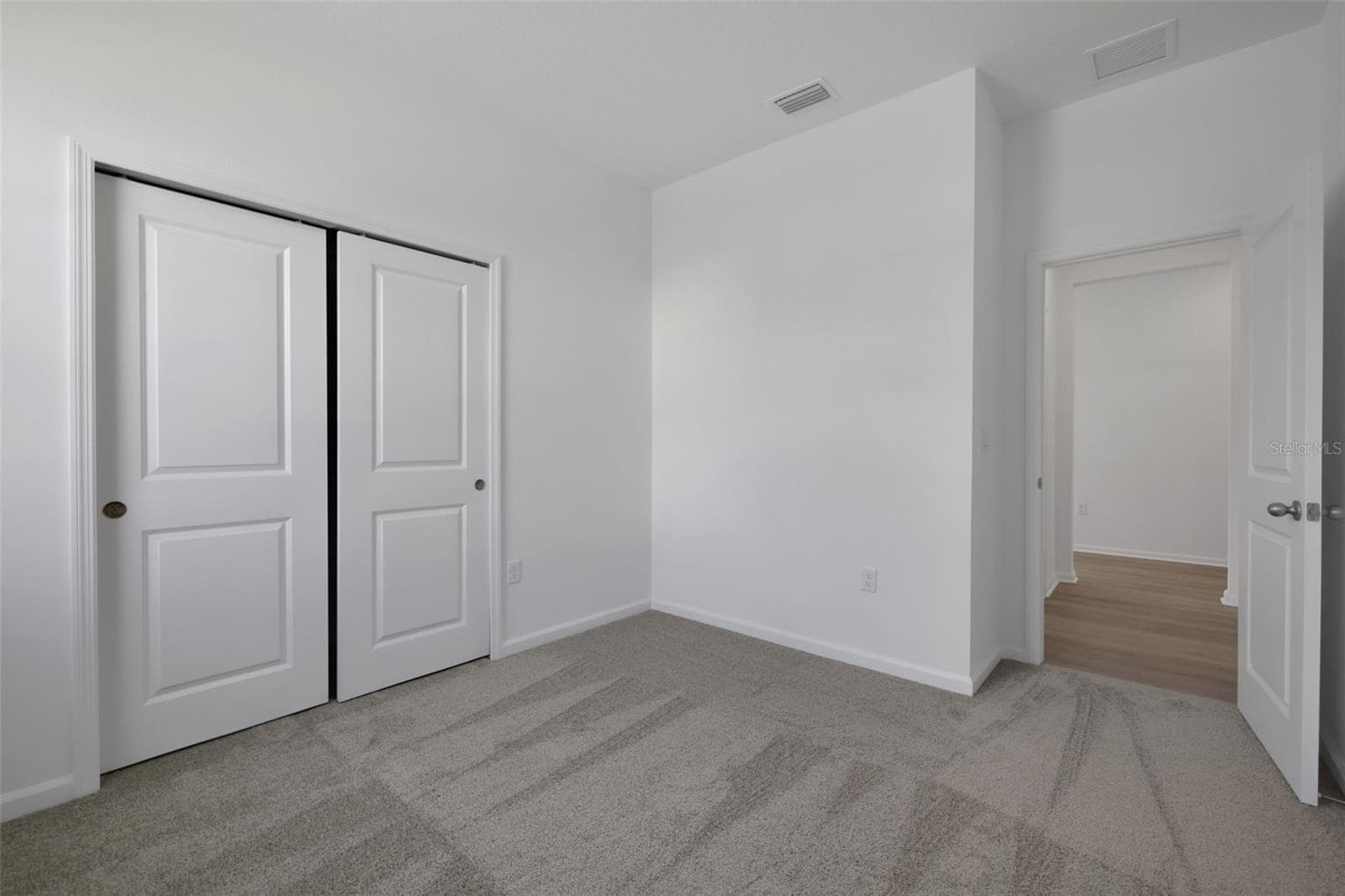 Sample Image - 2962 SUPERMARINE RD, TAVARES