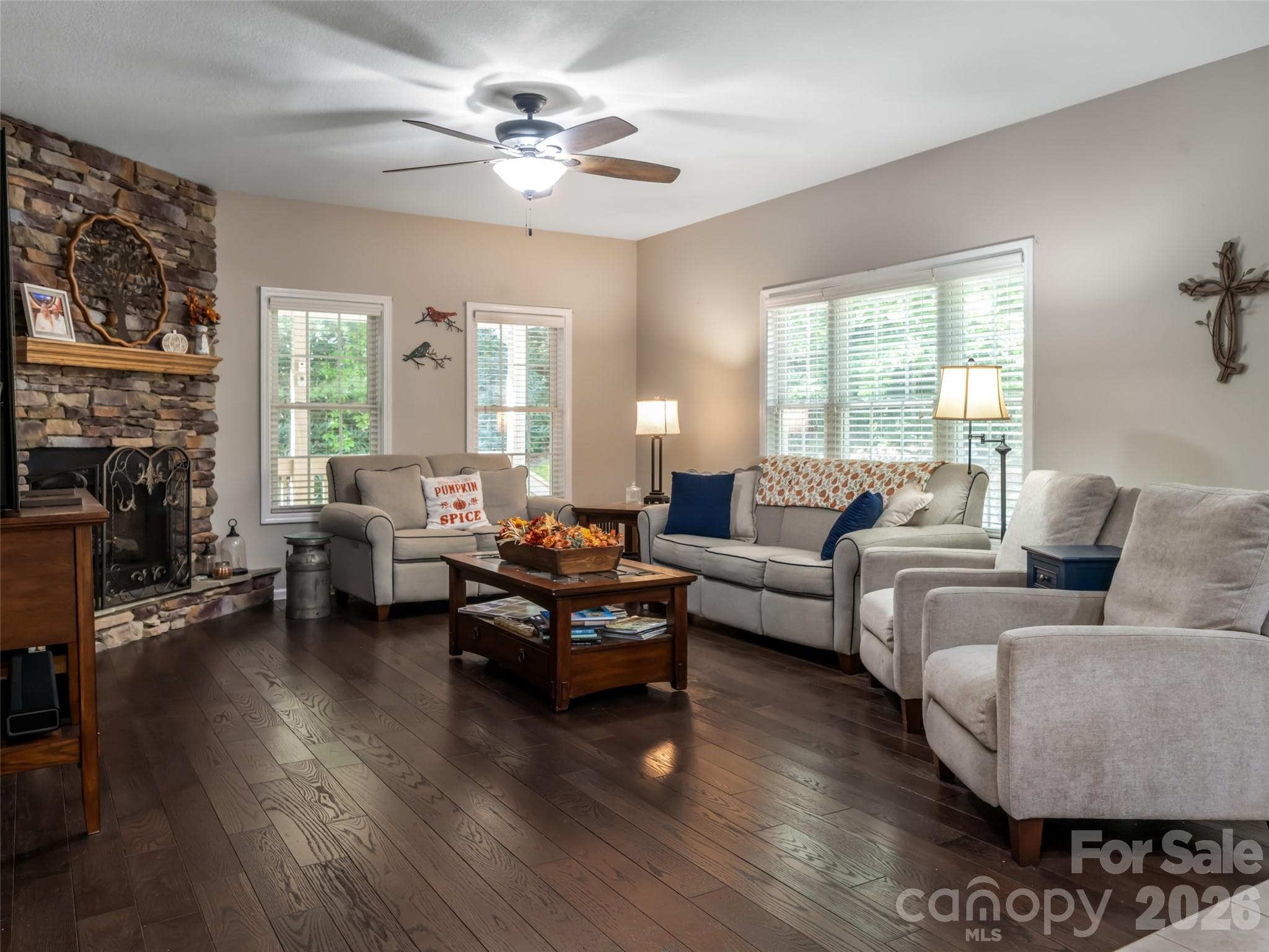 Single Family Residence at 273 Cross Creek Drive, Marion, photo 8 of 47