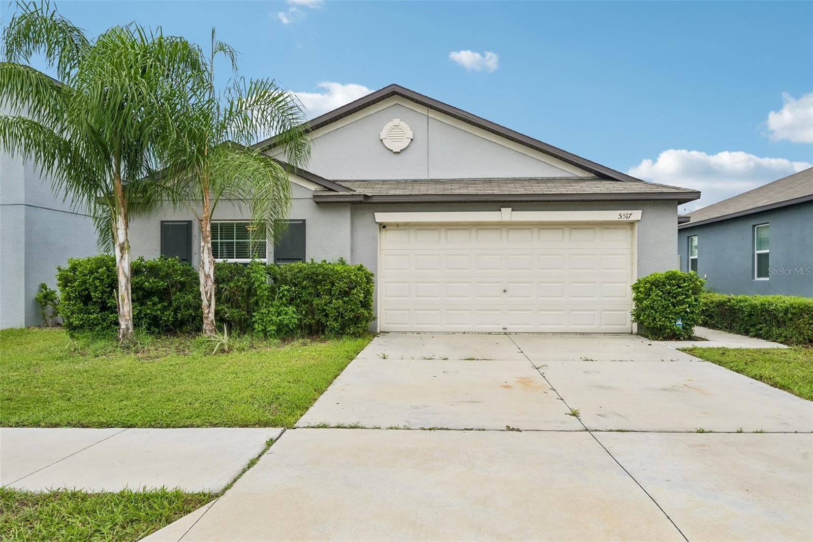 5517 BLUE AZURE DR