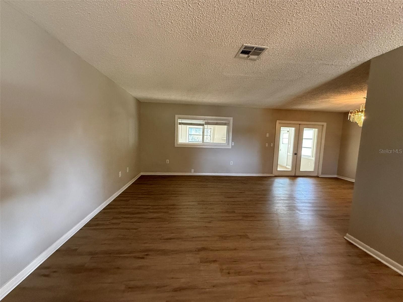 Single Family Residence at 2024 BEL OMBRE CIR, LAKE WALES, photo 3 of 21