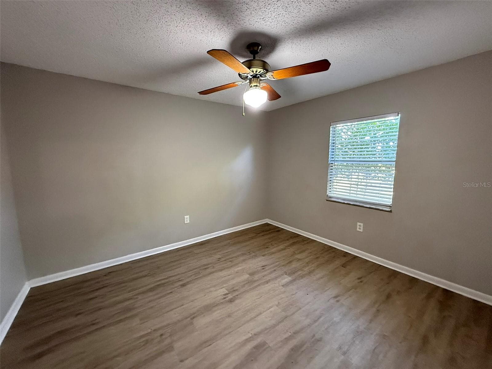 Single Family Residence at 2024 BEL OMBRE CIR, LAKE WALES, photo 12 of 21