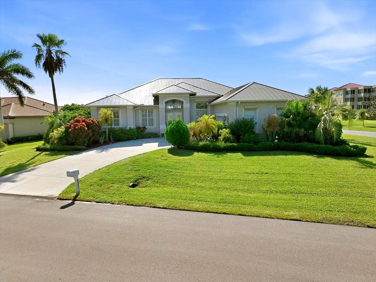 585 CORAL CREEK DR