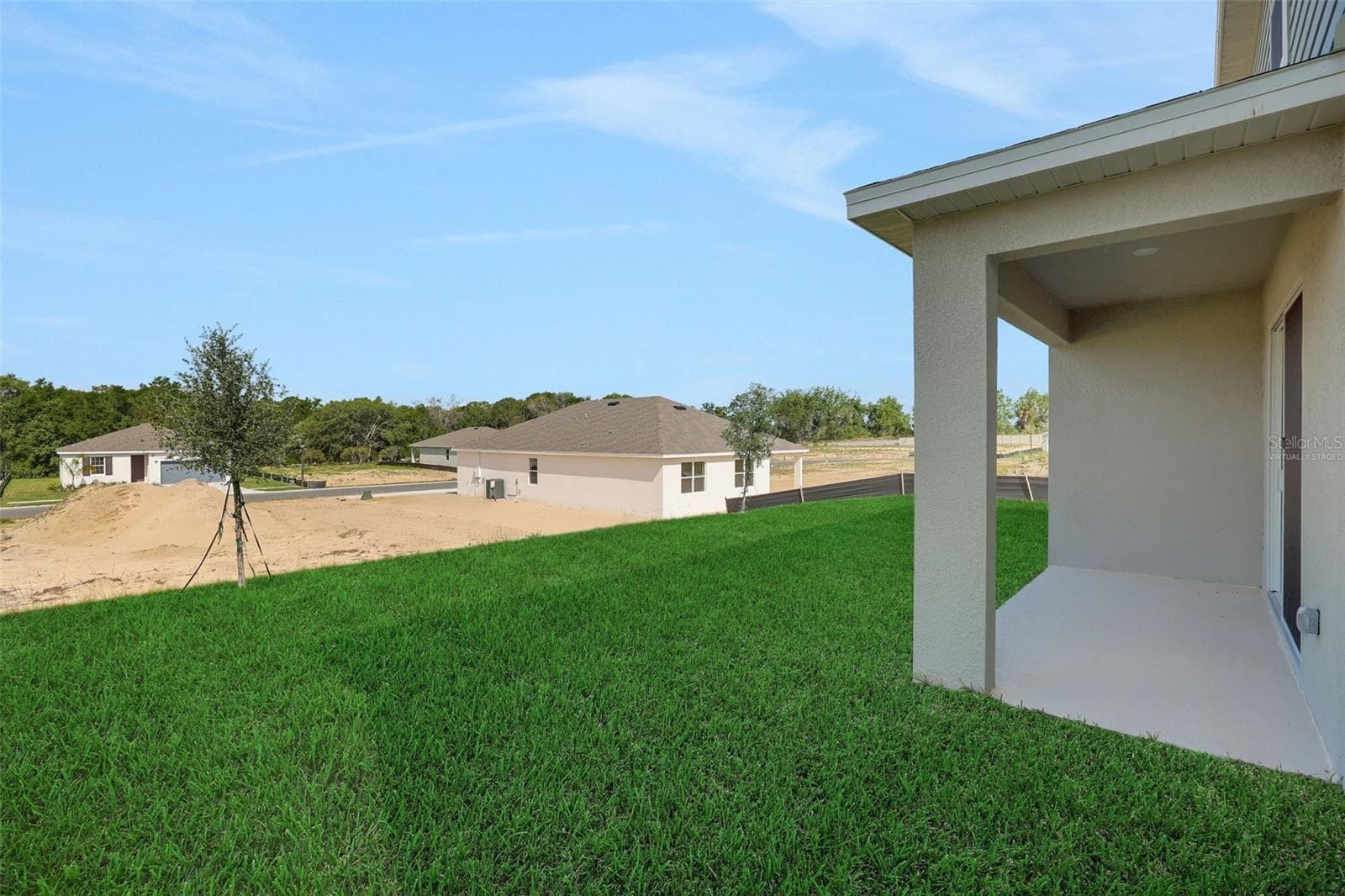 Virtually Staged - 2956 SUPERMARINE RD, TAVARES