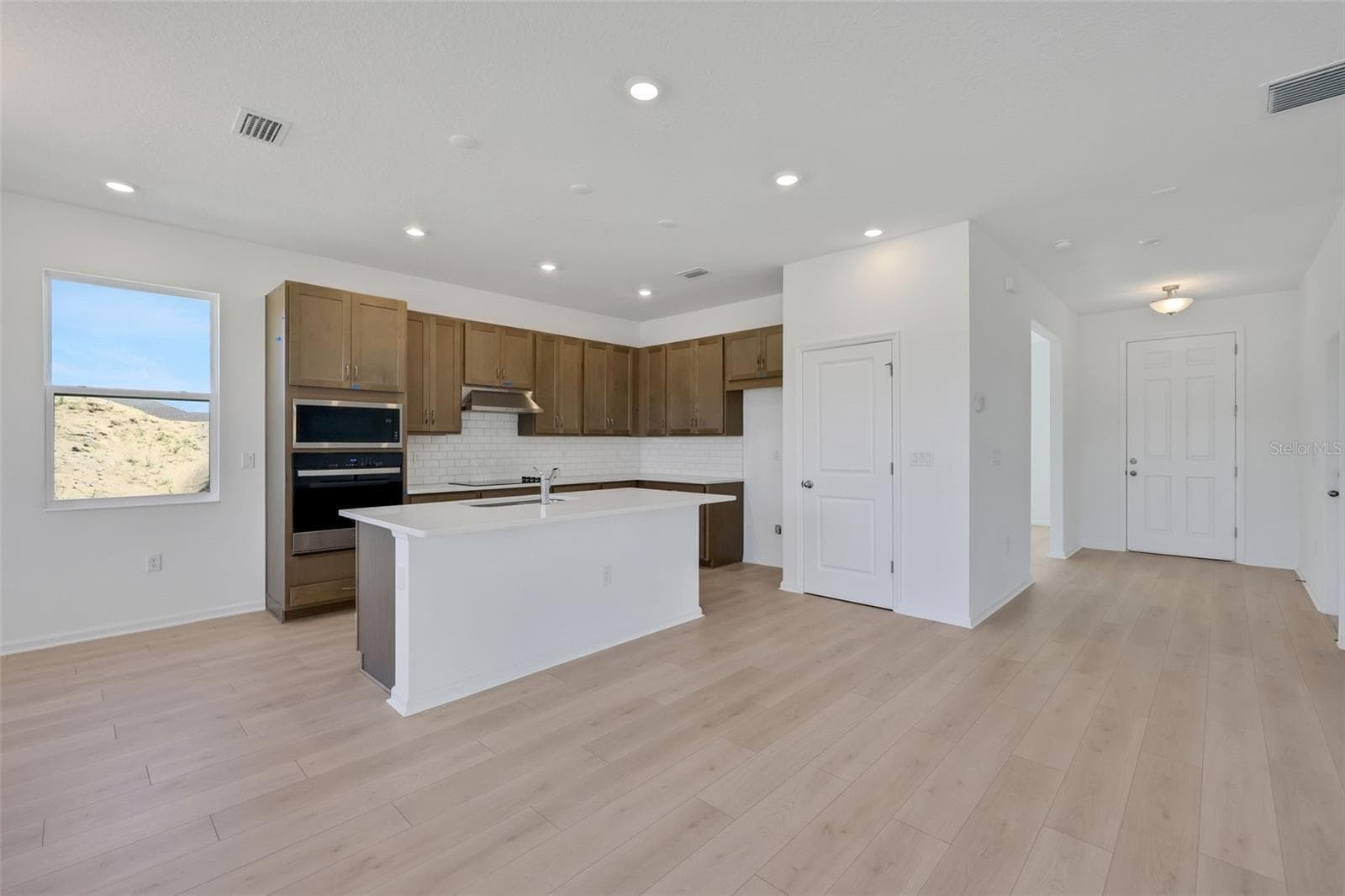 Sample Images - 2956 SUPERMARINE RD, TAVARES