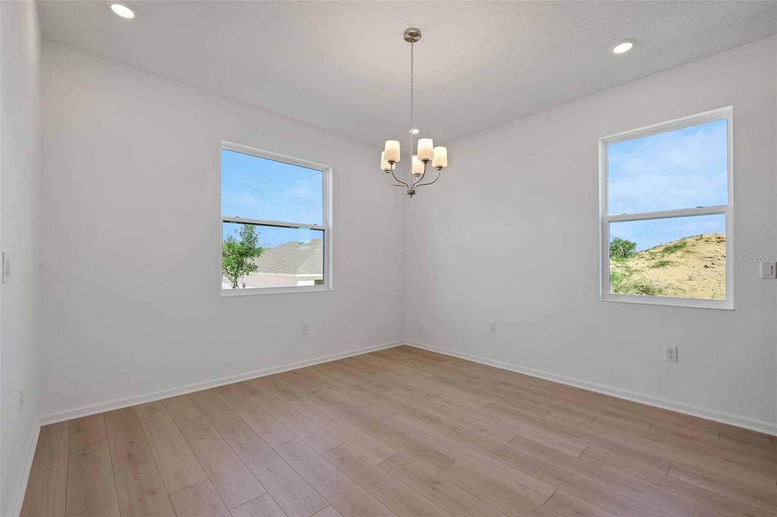 Sample Images - 2956 SUPERMARINE RD, TAVARES
