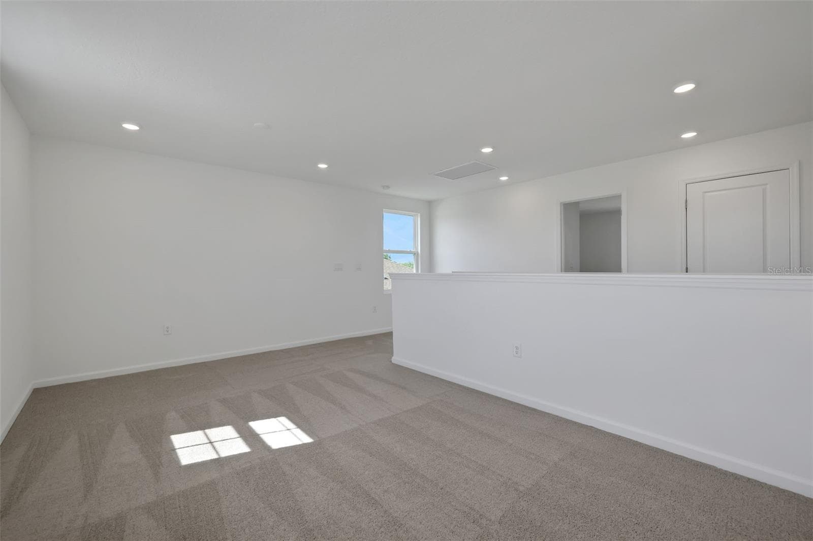 Sample Images - 2956 SUPERMARINE RD, TAVARES