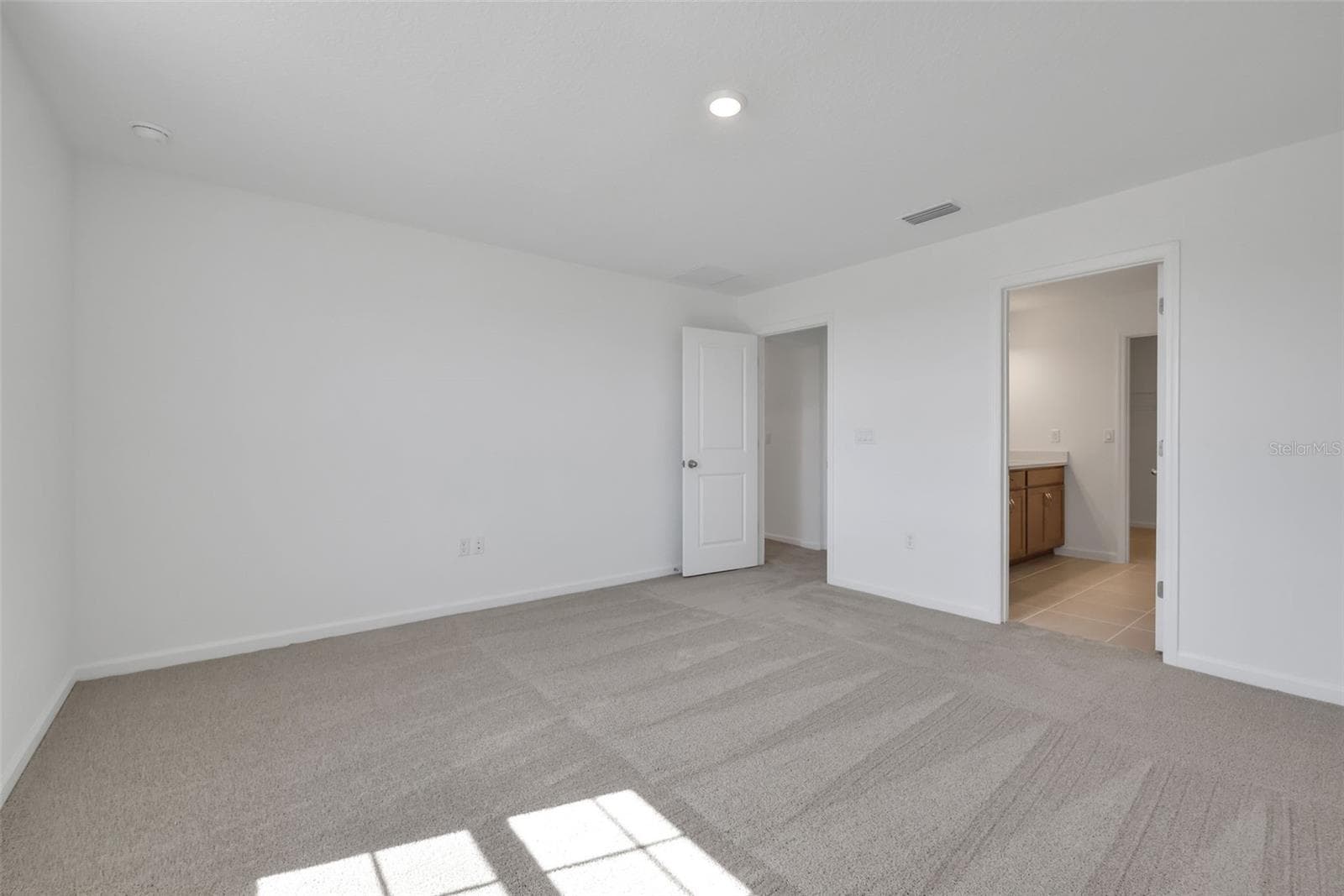 Sample Images - 2956 SUPERMARINE RD, TAVARES