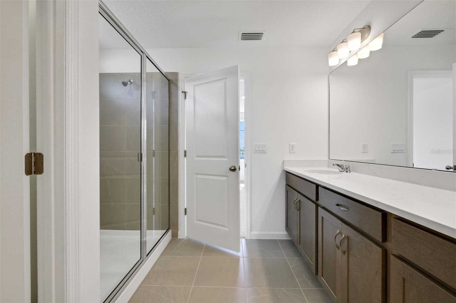 Sample Images - 2956 SUPERMARINE RD, TAVARES