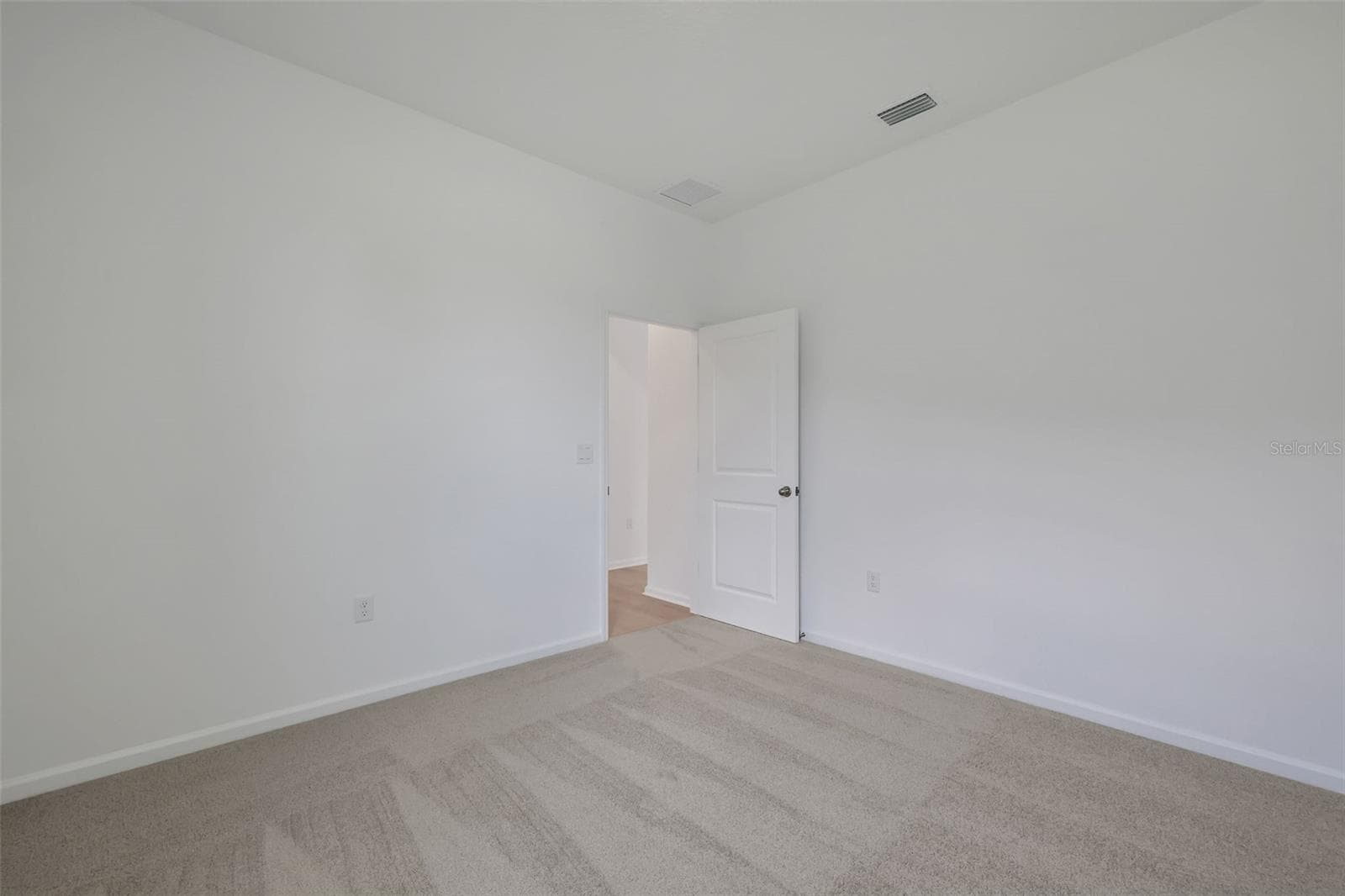 Sample Images - 2956 SUPERMARINE RD, TAVARES
