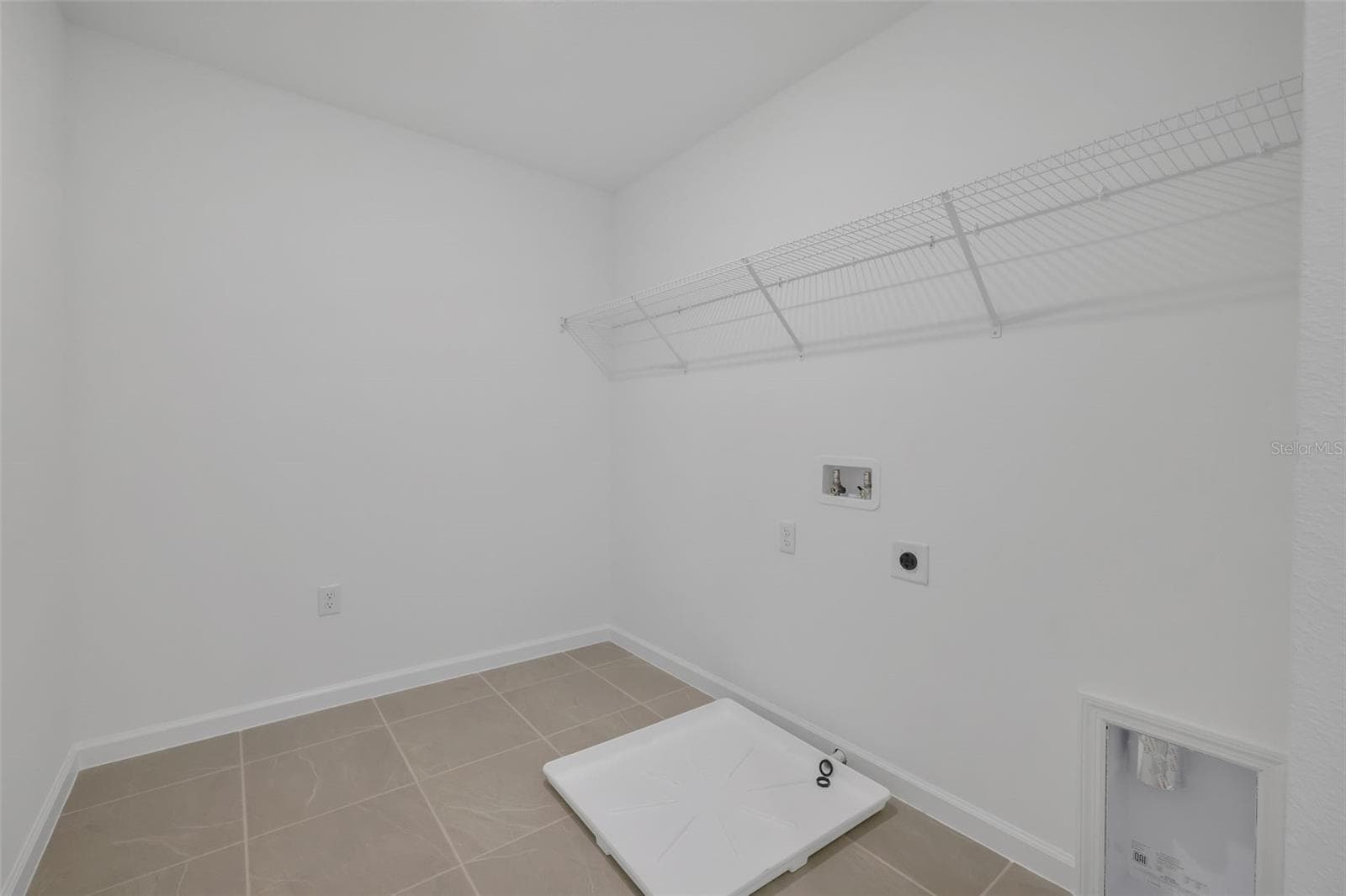 Sample Images - 2956 SUPERMARINE RD, TAVARES