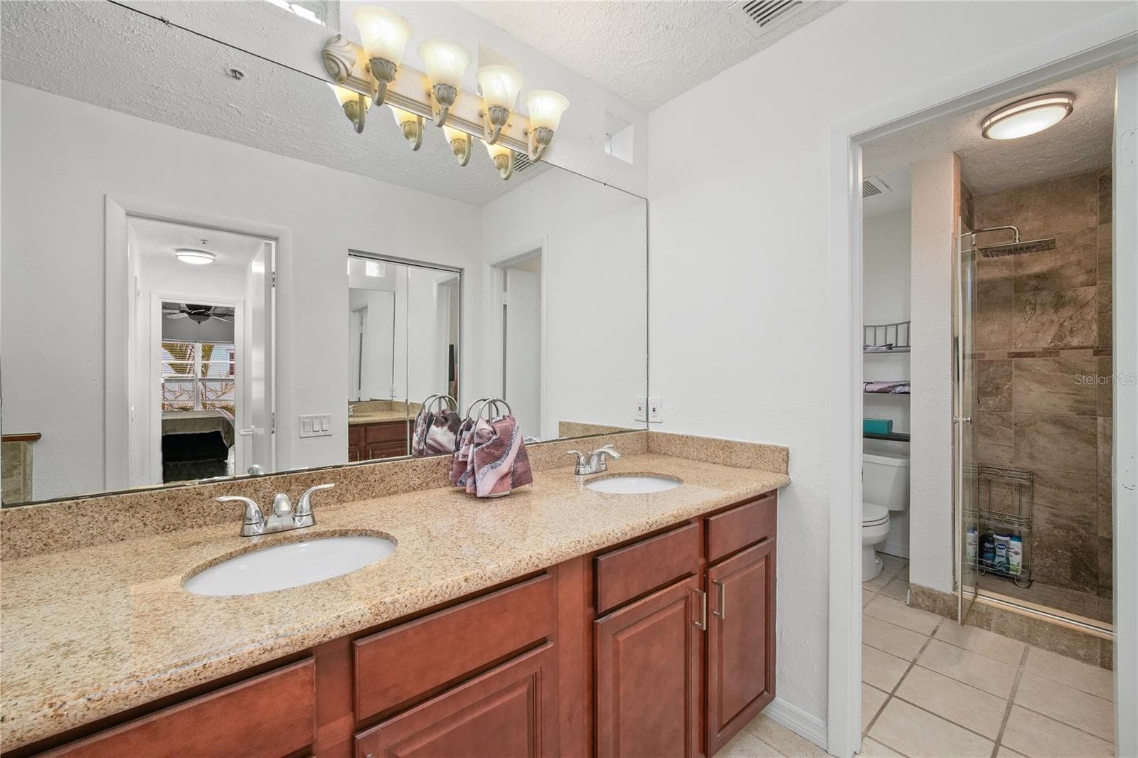 Primary bath, dual dinks and shower - 4950 BAYSHORE BLVD #16, TAMPA