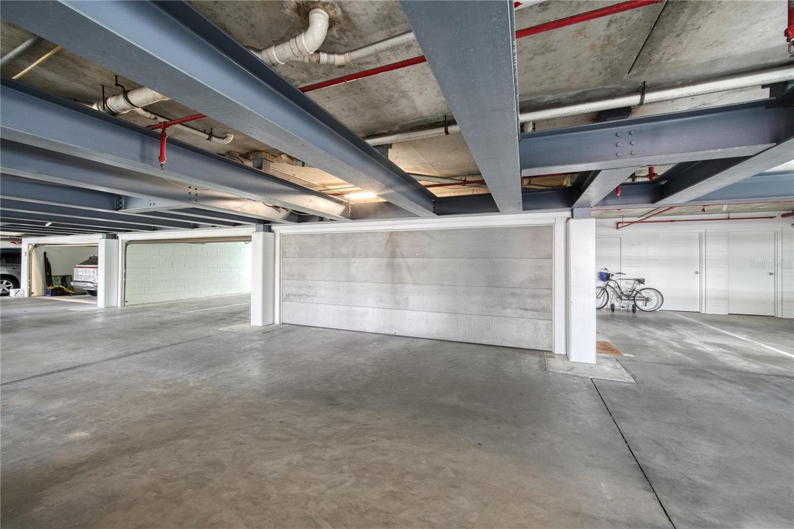 Secure 2 c garage under building - 4950 BAYSHORE BLVD #16, TAMPA
