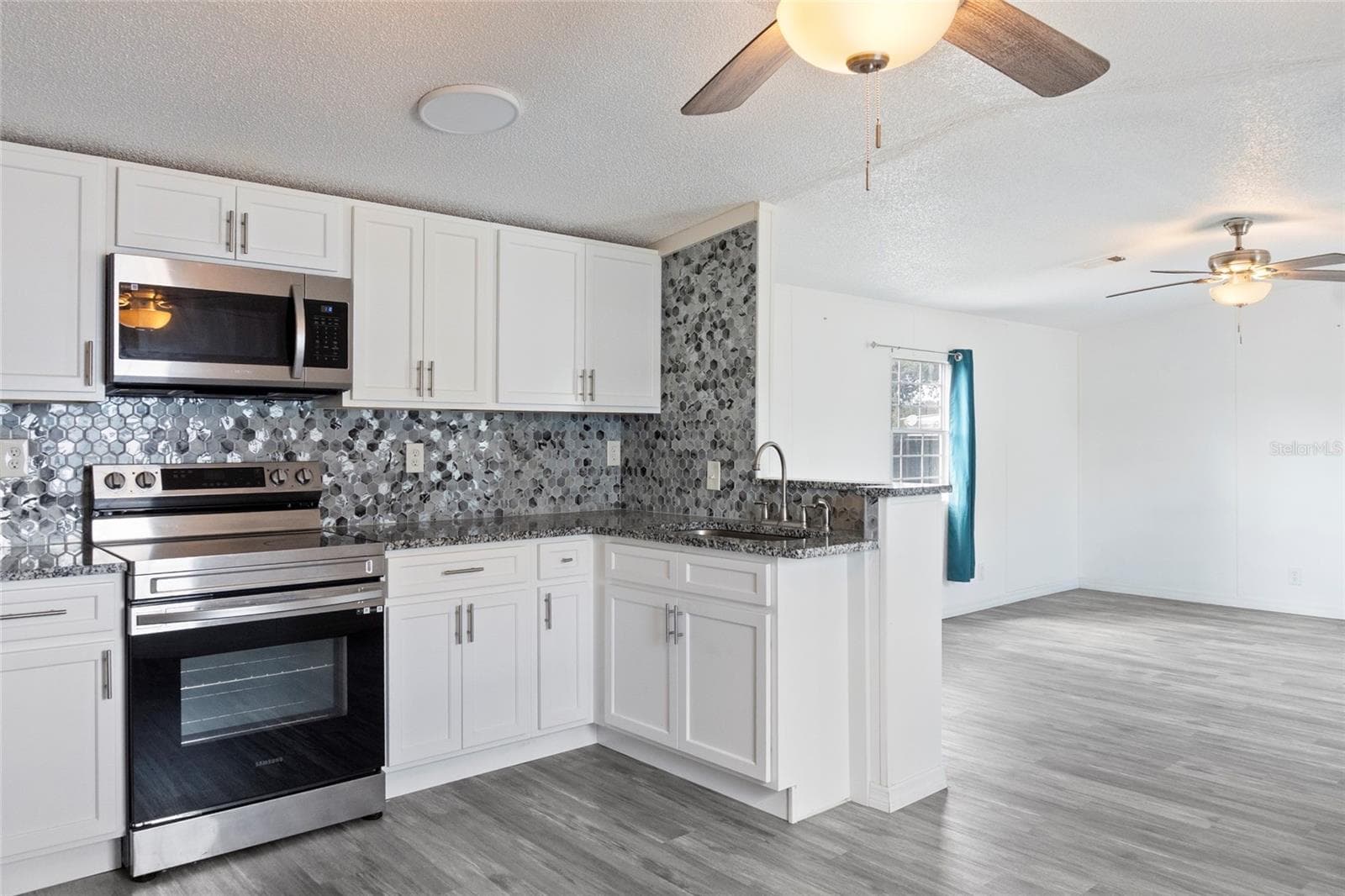 Manufactured Home at 6526 JACK ST, PUNTA GORDA, photo 9 of 20