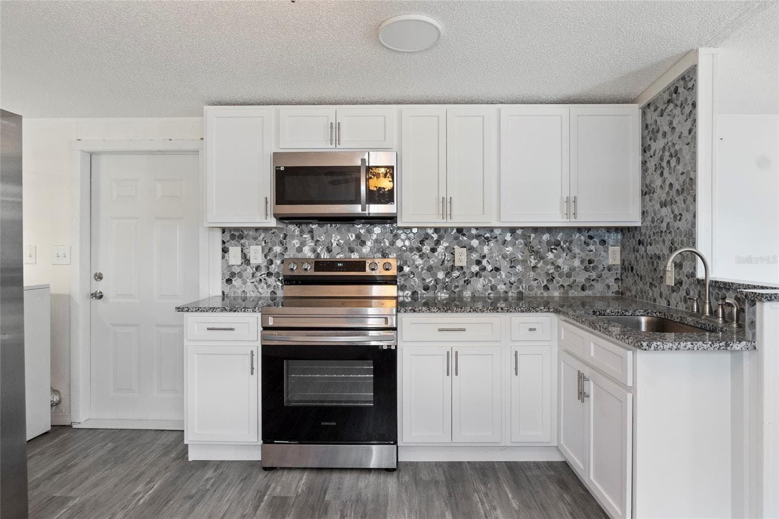 Manufactured Home at 6526 JACK ST, PUNTA GORDA, photo 11 of 20
