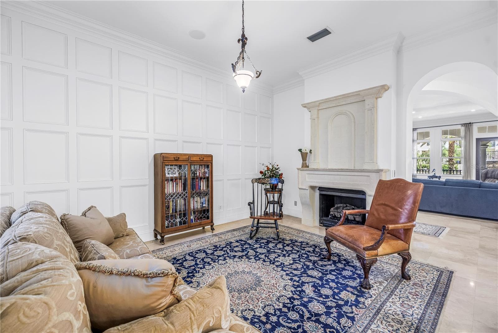 Single Family Residence at 5013 W SAN MIGUEL ST, TAMPA, photo 6 of 45