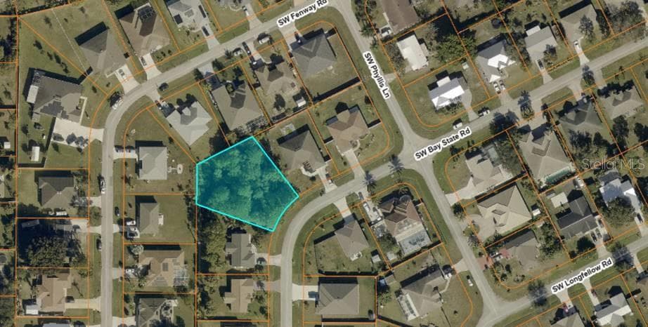 Land at 1009 SW BAY STATE RD, PORT ST LUCIE, photo 3 of 8