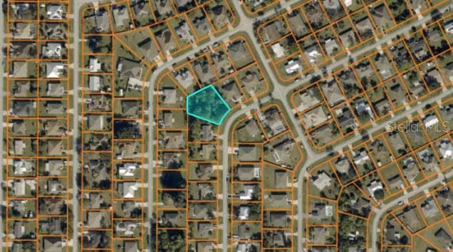 Land at 1009 SW BAY STATE RD, PORT ST LUCIE, photo 4 of 8