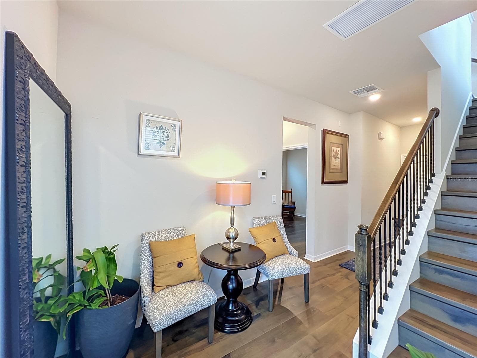 Entry Hall 1st Floor - 910 TROWMAN ALY, WINTER GARDEN