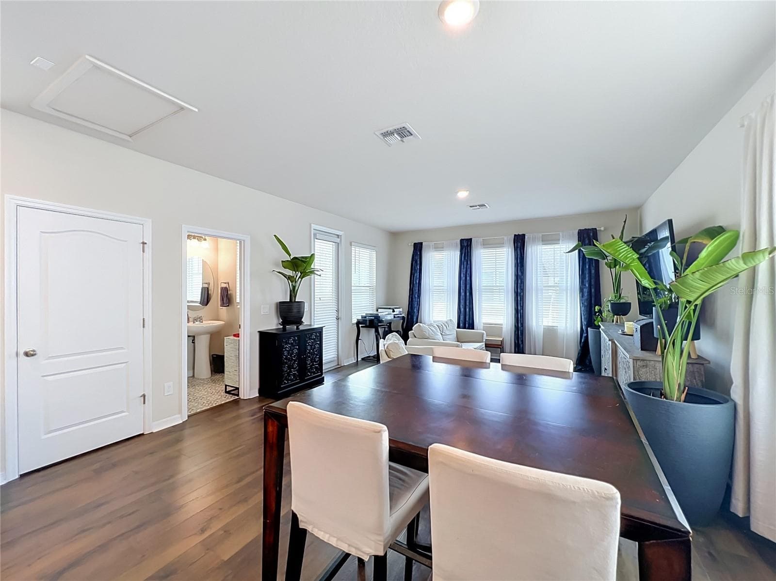 Dining/Family Room 2nd Floor - 910 TROWMAN ALY, WINTER GARDEN