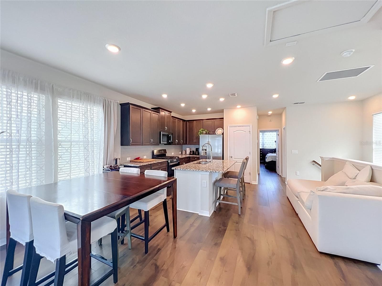 Kitchen, dining, lounge 2nd floor - 910 TROWMAN ALY, WINTER GARDEN
