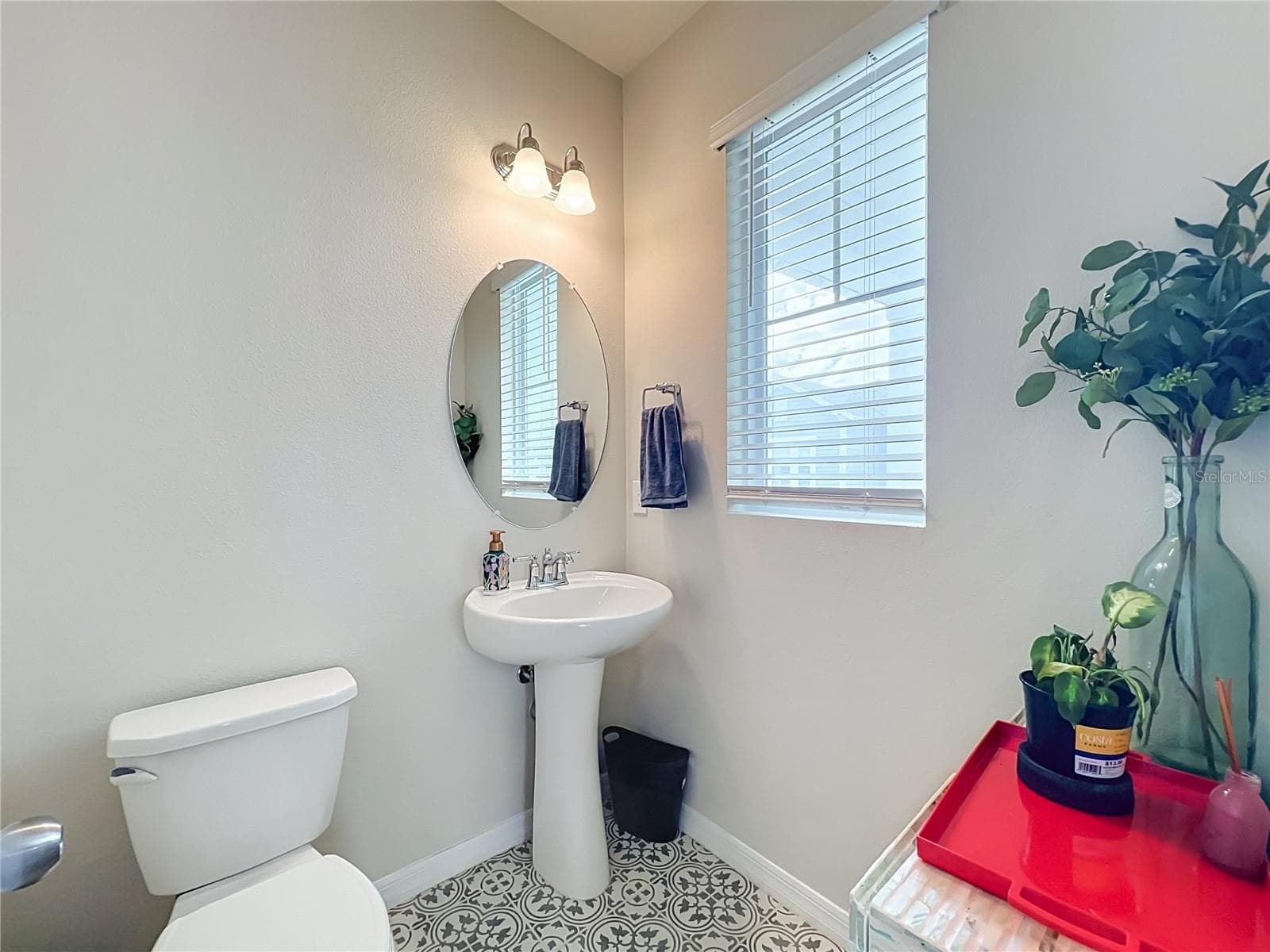 1/2 Bath 2nd Floor - 910 TROWMAN ALY, WINTER GARDEN