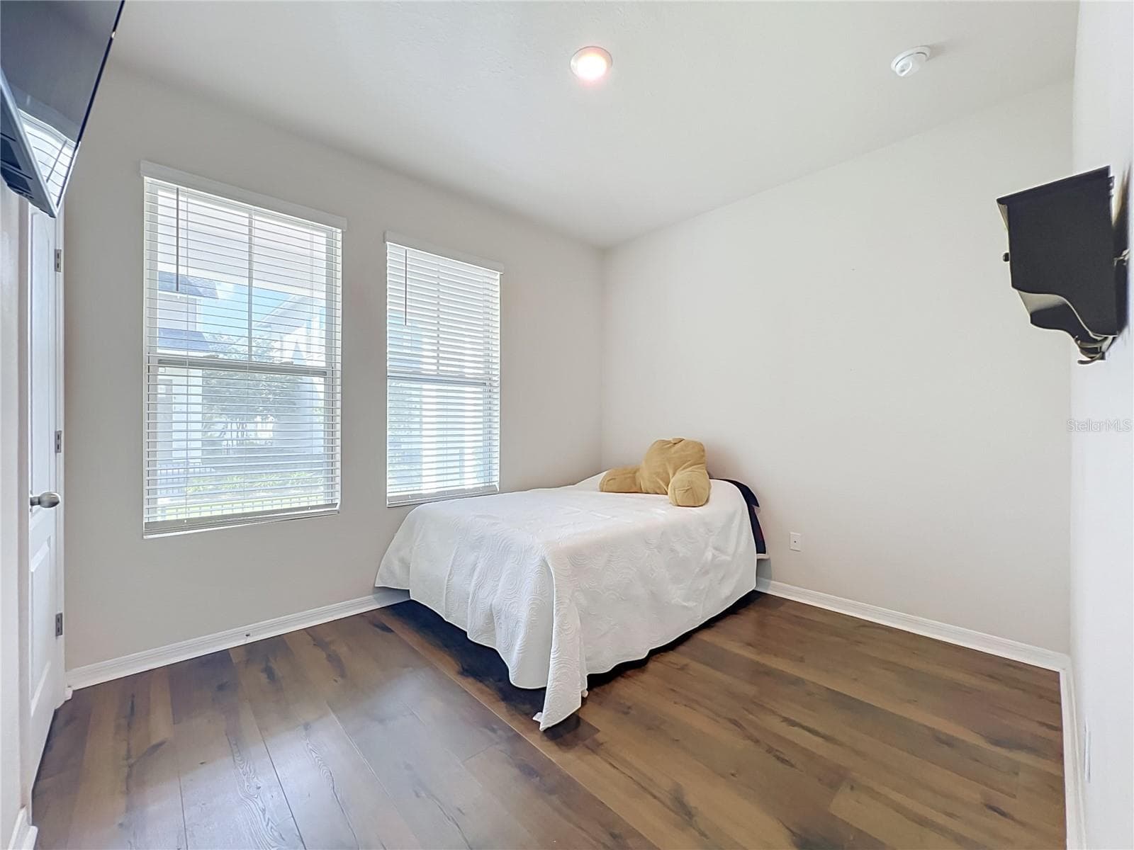 2nd Bedroom 1st Floor - 910 TROWMAN ALY, WINTER GARDEN