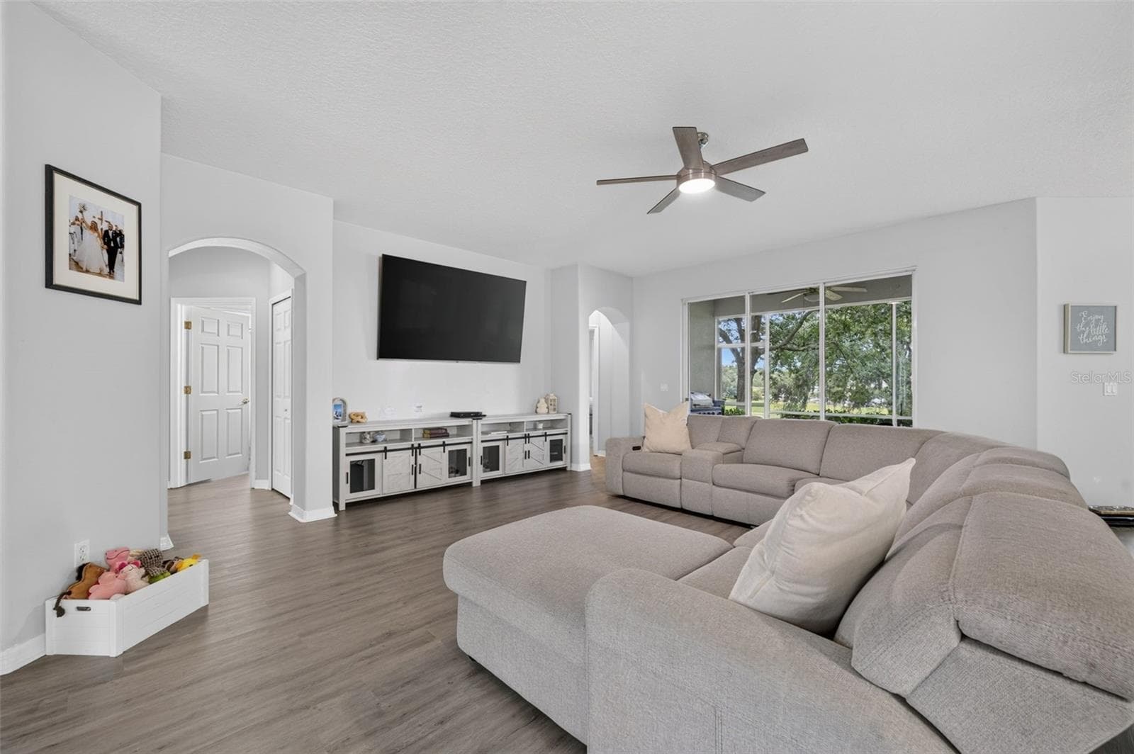Single Family Residence at 3850 BEACON RIDGE WAY, CLERMONT, photo 5 of 41