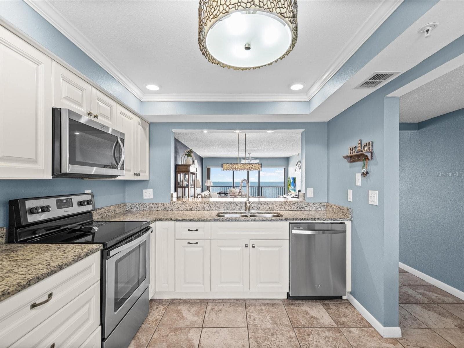 Condominium at 15000 GULF BLVD #807, MADEIRA BEACH, photo 4 of 72