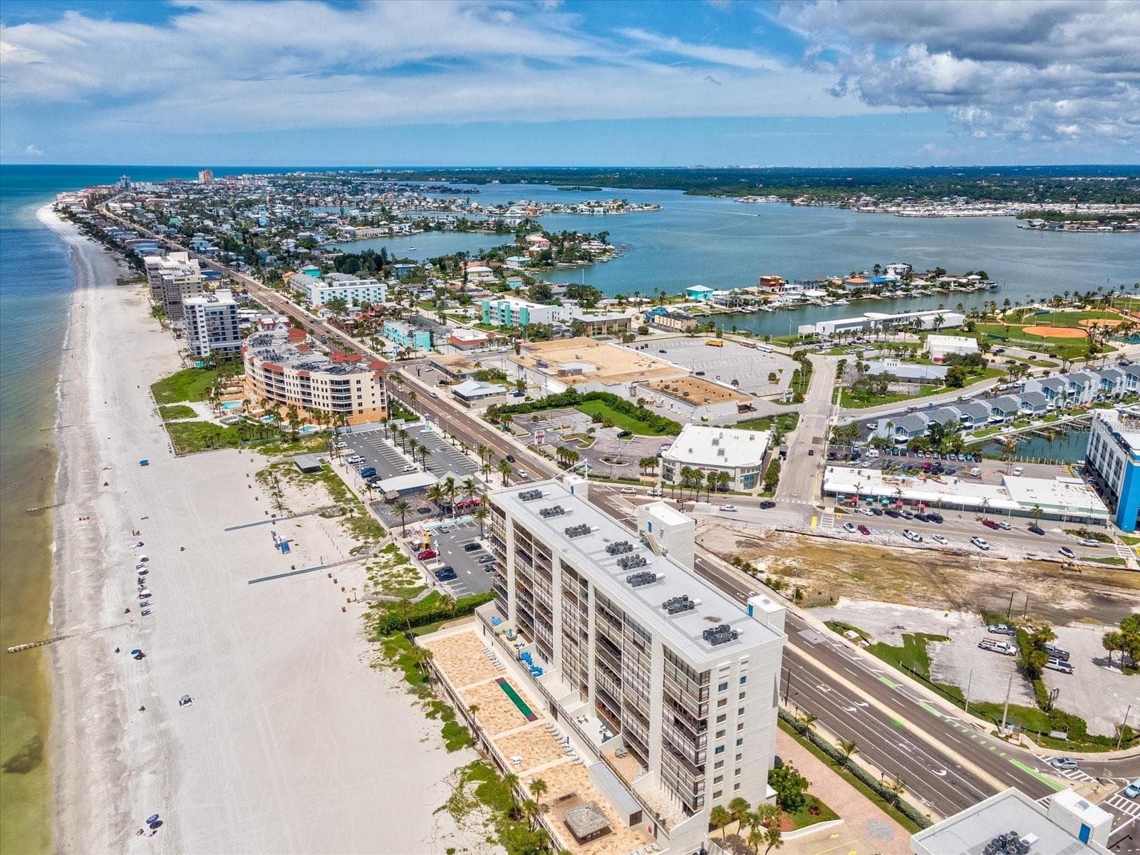 Condominium at 15000 GULF BLVD #807, MADEIRA BEACH, photo 37 of 72