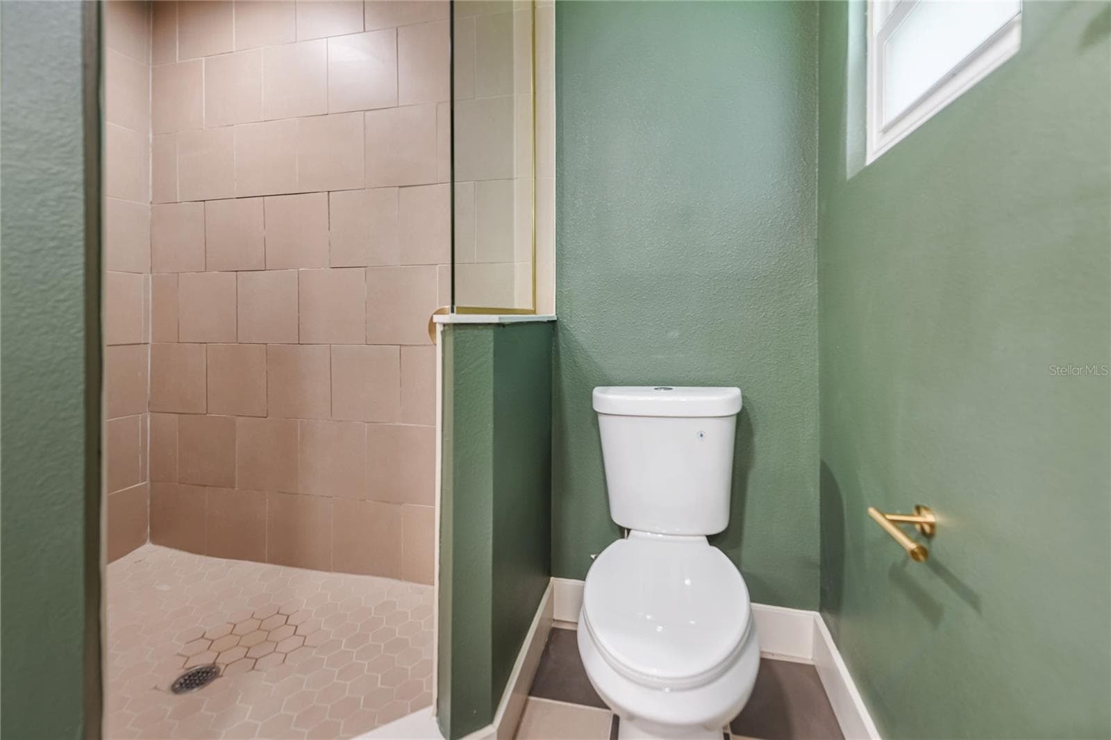 Primary Bathroom - 7851 40TH AVE N, ST PETERSBURG