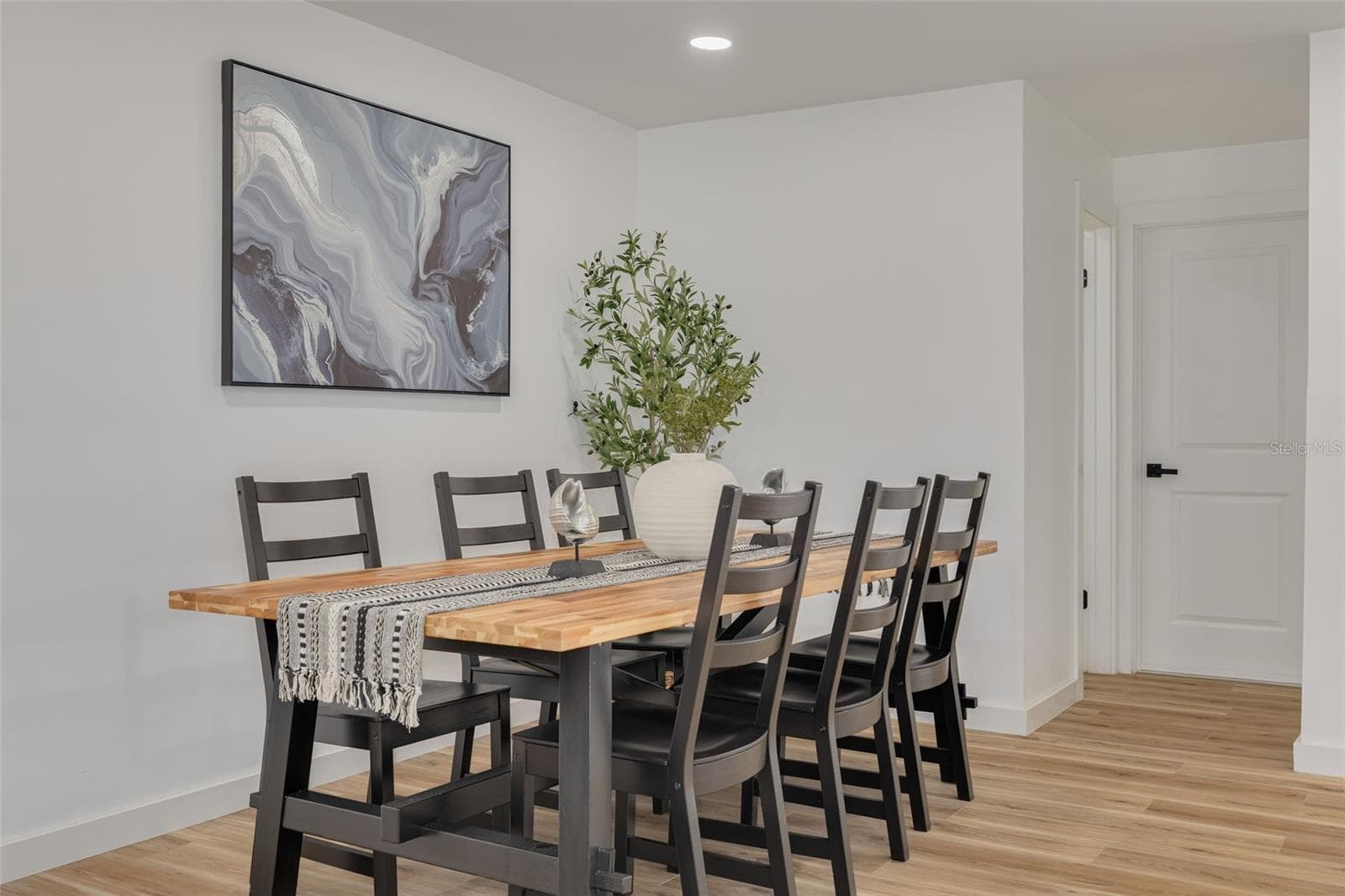 Single Family Residence at 60 KIPLING PLZ, CLEARWATER BEACH, photo 12 of 32