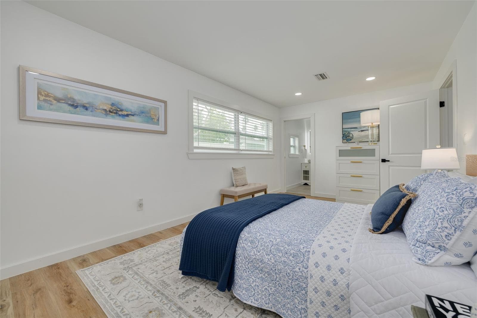 Single Family Residence at 60 KIPLING PLZ, CLEARWATER BEACH, photo 15 of 32