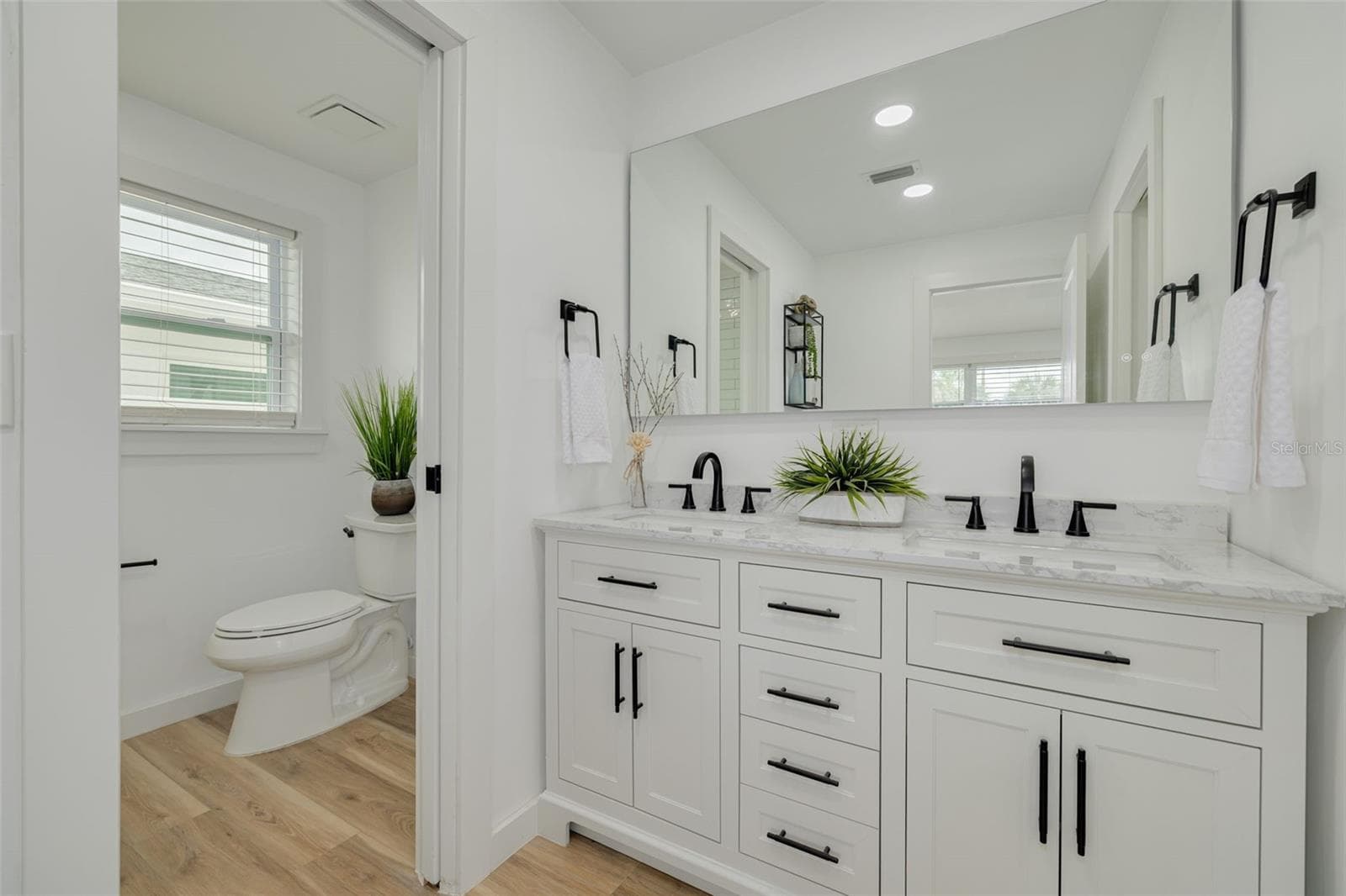 2nd Primary Suite Bathroom - 60 KIPLING PLZ, CLEARWATER BEACH