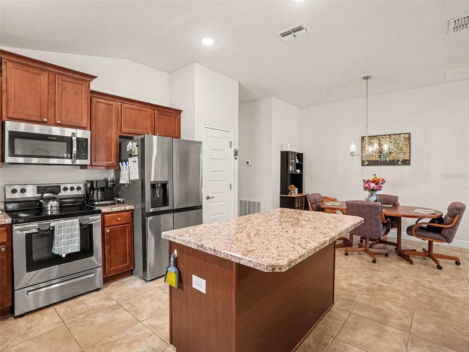 Single Family Residence at 256 KRENSON BAY LOOP, WINTER HAVEN, photo 4 of 30