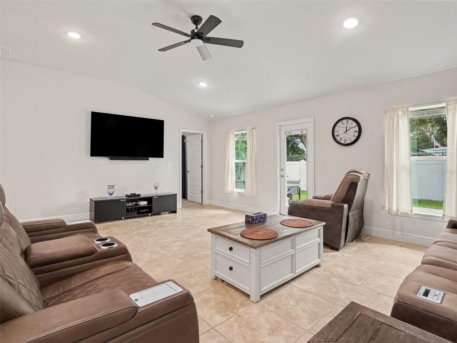 Single Family Residence at 256 KRENSON BAY LOOP, WINTER HAVEN, photo 8 of 30