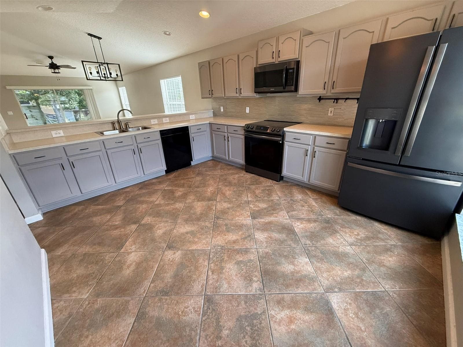 Single Family Residence at 922 COHASSETT AVE, LAKE WALES, photo 6 of 20