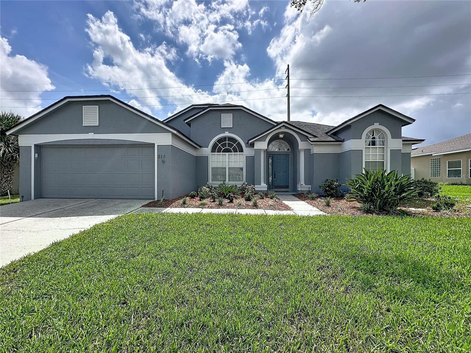 213 VIA MARIEL EAST DR