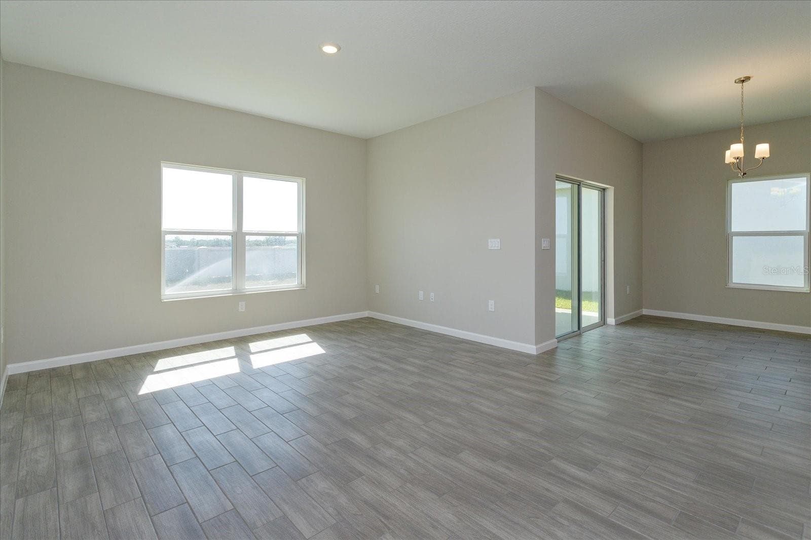 Sample Images - 2914 SUPERMARINE RD, TAVARES