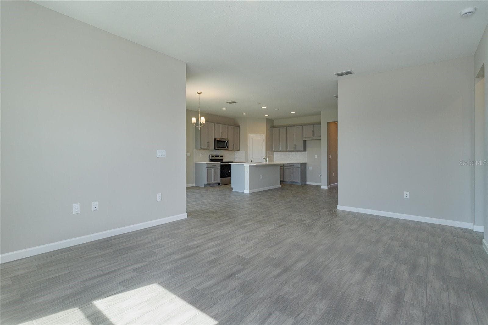 Sample Images - 2914 SUPERMARINE RD, TAVARES