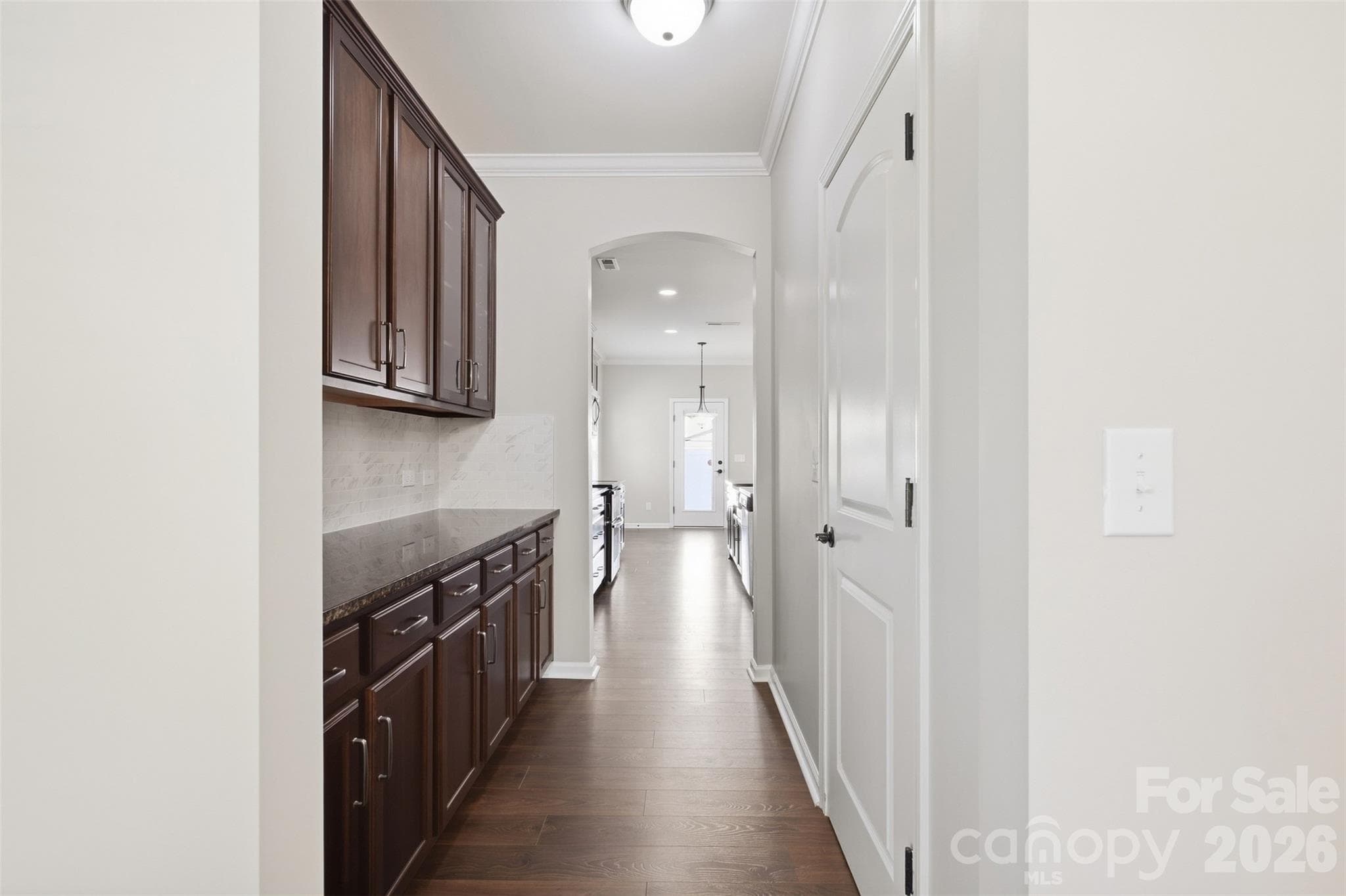 Butlers Pantry - 142 Fesperman Circle, Troutman